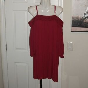 Red Cold Shoulder Dress Size: L